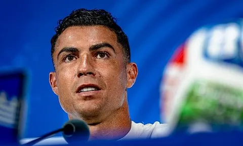 Ronaldo lấy 3 bàn thắng đáp trả chỉ trích
