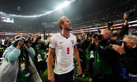 Harry Kane tiết lộ lý do mất giọng sau trận thắng Mexico