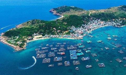 Tỉnh nào ở miền Trung được mệnh danh "xứ trầm, biển yến", là vùng đất chúa Nguyễn mở mang bờ cõi trong sử Việt?