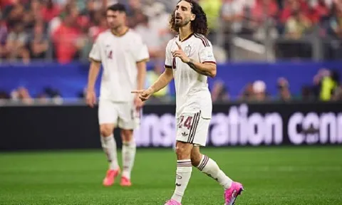 Tây Ban Nha viết lại lịch sử World Cup bằng hàng thủ