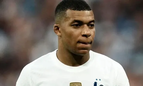 Mbappe bị chính trị gia Paraguay phân biệt chủng tộc