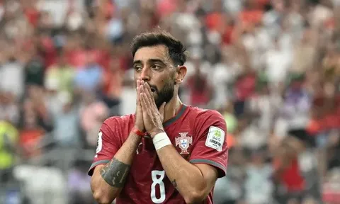 Bruno Fernandes chơi ra sao trong ngày Bồ Đào Nha bị loại?