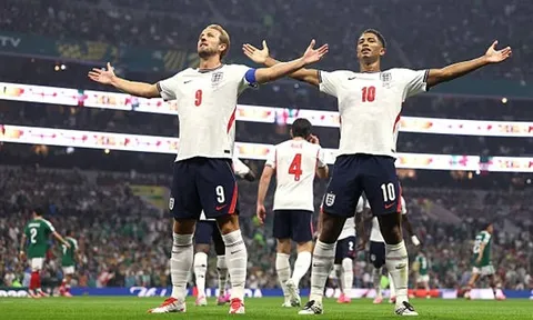 Vào tứ kết World Cup, tuyển Anh bị Rooney nhắc nhở