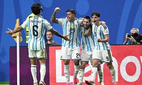 Chấm điểm Argentina: Messi chuộc lỗi; Dàn kép phụ tỏa sáng