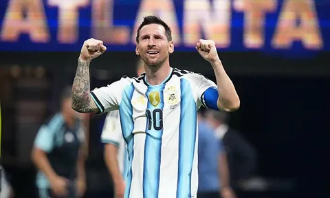 Scaloni nổi da gà với tinh thần của Messi