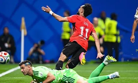 Sao Ai Cập tố World Cup bị dàn xếp sau trận thua Argentina