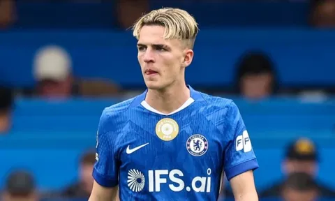 Chelsea tăng tốc trói chân sao mai Jesse Derry