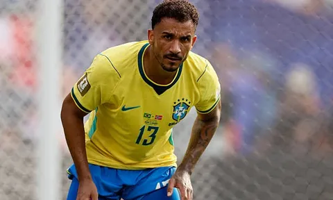 Chỉ duy nhất hậu vệ Danilo cùng tuyển Brazil bay về nước