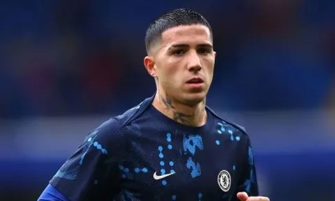 Romano hé lộ thời điểm Enzo Fernandez chốt tương lai