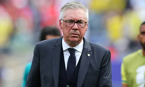 Giữ ghế cho Ancelotti là canh bạc mạo hiểm của Brazil