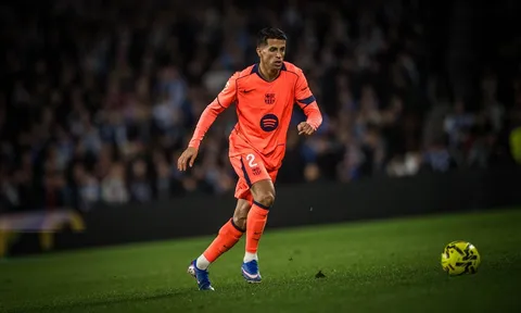 Romano phủ nhận Barcelona đạt thỏa thuận chiêu mộ Joao Cancelo