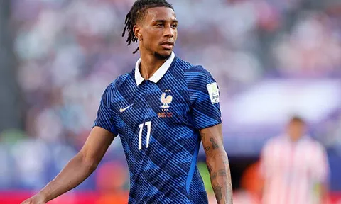 FIFA bác đơn kháng cáo thẻ vàng của Michael Olise