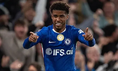 Giải mã canh bạc 50 triệu bảng Andrey Santos của Carrick
