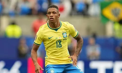 MU tranh Danilo Santos với Arsenal sau vụ Andrey Santos