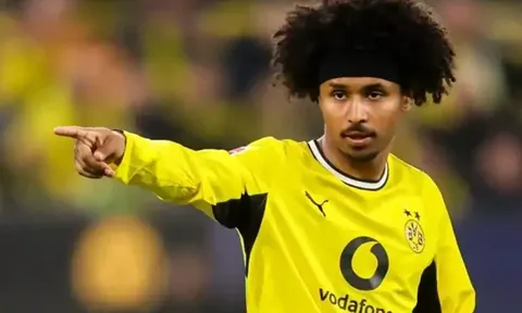 Barca ra giá 20 triệu euro cho Adeyemi, Dortmund đòi gấp đôi