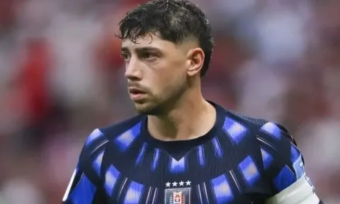 Mourinho chốt tương lai Valverde tại Real Madrid