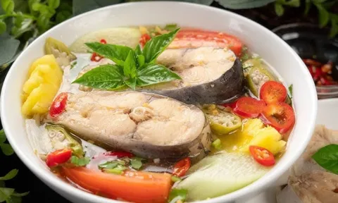 Nấu canh cá nên dùng nước sôi hay nước lạnh thì không tanh?