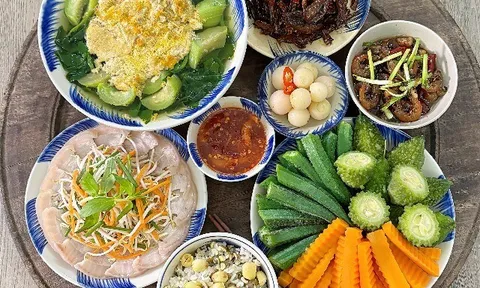 Hôm nay nấu gì: Bữa tối ngập món ngon ngày hè