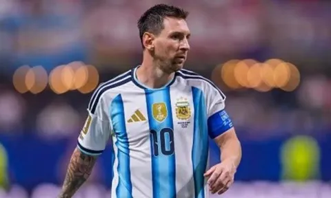 HLV tuyển Tây Ban Nha ngả mũ trước Messi