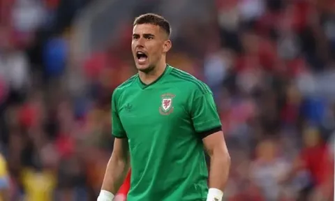 Đón Karl Darlow, MU giải quyết xong bài toán Homegrown