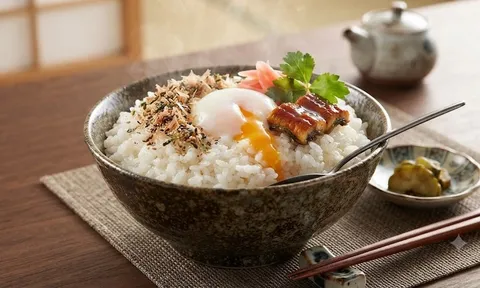 Chỉ một thay đổi nhỏ khi nấu cơm: Bí quyết ổn định đường huyết, mỡ máu cực hay cho cả gia đình!