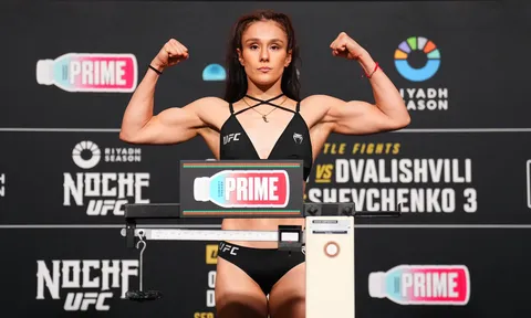 Manon Fiorot chạm trán Alexa Grasso trong trận đại chiến định đoạt hạng ruồi tại Noche UFC