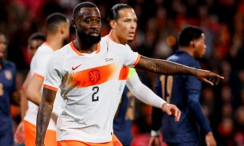 Lutsharel Geertruida trở thành mục tiêu của cả Arsenal và Liverpool