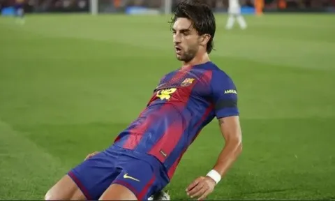 PSG chỉ mua Torres nếu Barcola ra đi