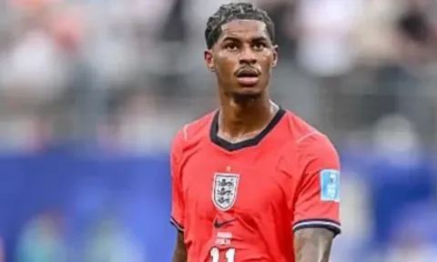 MU rao bán Marcus Rashford cho Roma, Napoli