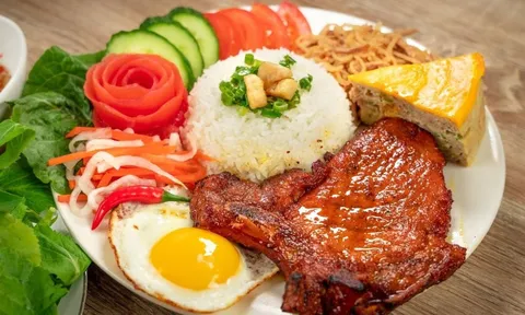 Mẹo ướp thịt nướng làm cơm tấm sườn bì chả đậm đà, thơm ngon không kém ngoài hàng