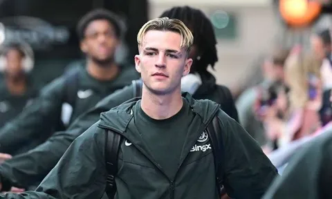Chelsea chính thức để Jesse Derry gia nhập Sporting Lisbon