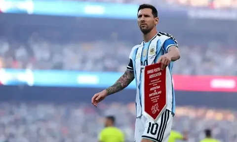 Messi gay gắt chấn chỉnh trọng tài ở tứ kết World Cup