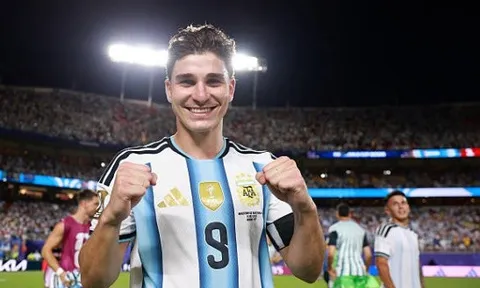 Arsenal ra mức giá tối đa cho thương vụ Alvarez