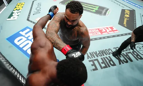 Màn ra mắt kinh hoàng của Gable Steveson tại UFC 329: Hạ gục Elisha Ellison ngay hiệp một