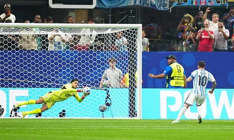 Petit lý giải vì sao Messi không bao giờ mất quyền đá penalty ở Argentina