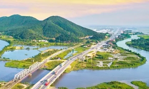 Hai tỉnh nào ở miền Trung mệnh danh “đất học” nổi tiếng cả nước, từng được chọn làm nơi đóng đô trong sử Việt?