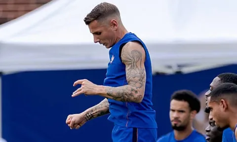 Đã có Mendes, vì sao PSG muốn chiêu mộ thêm Digne?