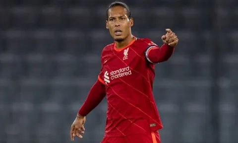 Virgil Van Dijk bất mãn trước kế hoạch thanh lý của Liverpool