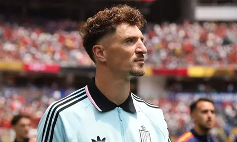 Sunderland sắp đón Thomas Meunier từ thị trường tự do