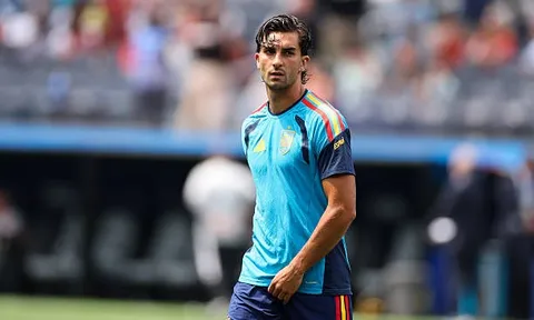 Ferran Torres sẵn sàng ngồi dự bị ở PSG