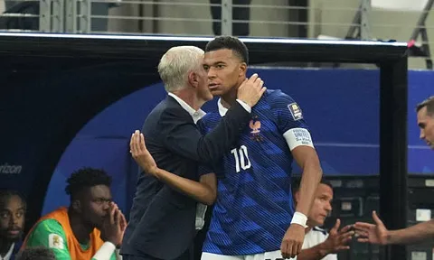 Chấm điểm tuyển Pháp: Mbappe "mất tích"; Sai lầm sơ đẳng của Digne