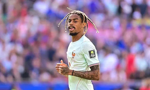 Romano xác nhận PSG mở cửa bán Barcola cho Liverpool, Arsenal