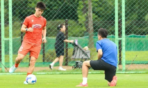 HLV Kim Sang Sik và bài toán mới ở hàng thủ ĐT Việt Nam