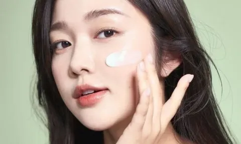 3 loại serum phụ nữ sau tuổi 40 nên bổ sung để duy trì làn da săn chắc và trẻ trung