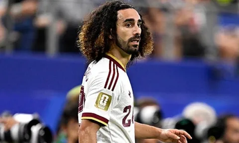 Cucurella hứa xăm mặt HLV Luis de la Fuente nếu Tây Ban Nha vô địch