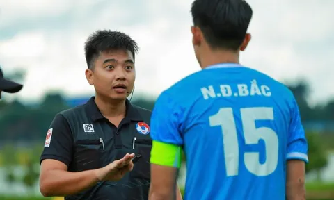 Trọng tài Dương Hữu Phúc: Từ "vua sân cỏ" đến người xây dựng cộng đồng