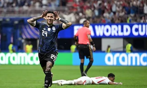Enzo Fernandez vội xóa bài đăng trêu chọc CĐV Anh