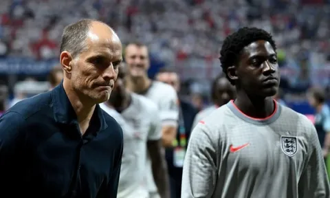 Fan MU ước Tuchel không triệu tập Mainoo cho World Cup 2026