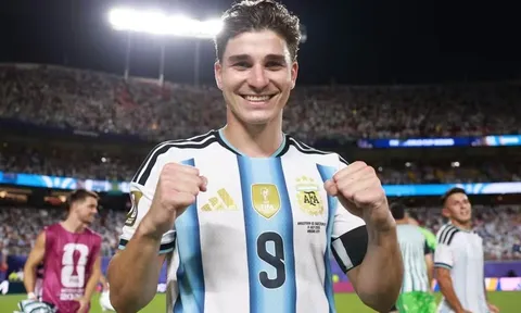 Alvarez ngó lơ Arsenal cùng PSG vì giấc mơ Barca