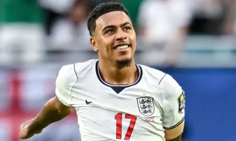 Tin đồn chuyển nhượng sáng 18/7: Arsenal sẵn sàng bạo chi vì Rogers; MU săn đón Neco Williams